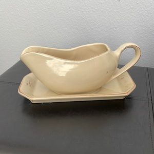2 Piece Stoneware Gravy Boat